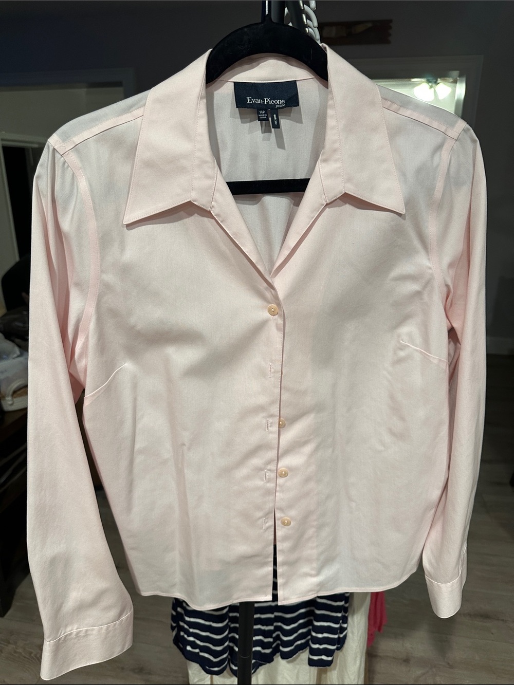 Evan Picone Light Pink Long Sleeve Button-Front Blouse